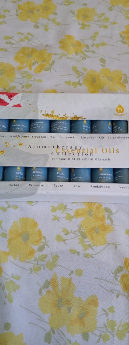Essentials Aromatherapy Oil Set - Blue Bottles